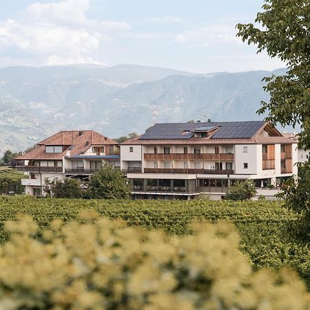 Hotel Girlanerhof Appiano Sulla Strada Del Vino Luaran gambar