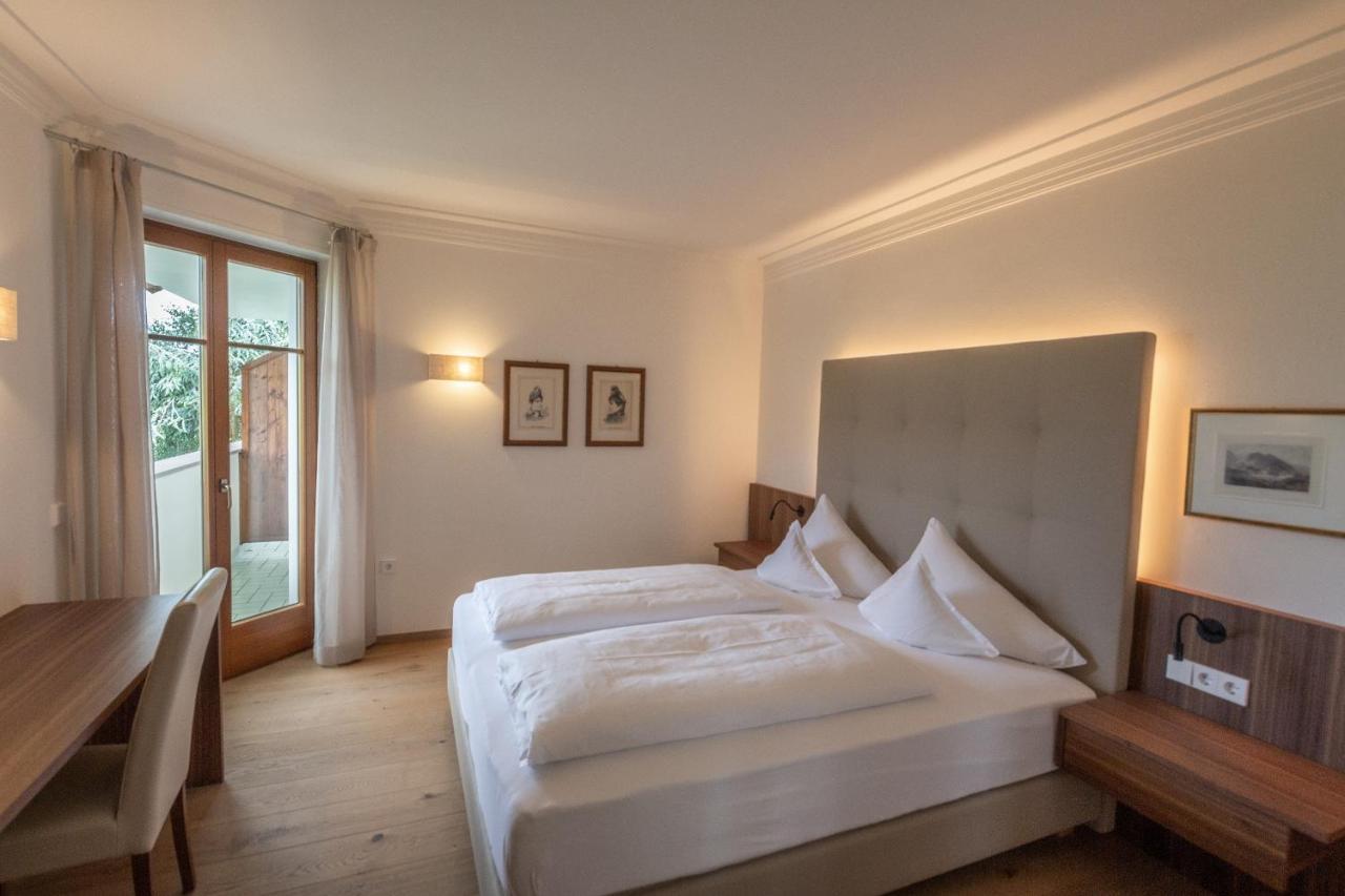 Hotel Girlanerhof Appiano Sulla Strada Del Vino Luaran gambar