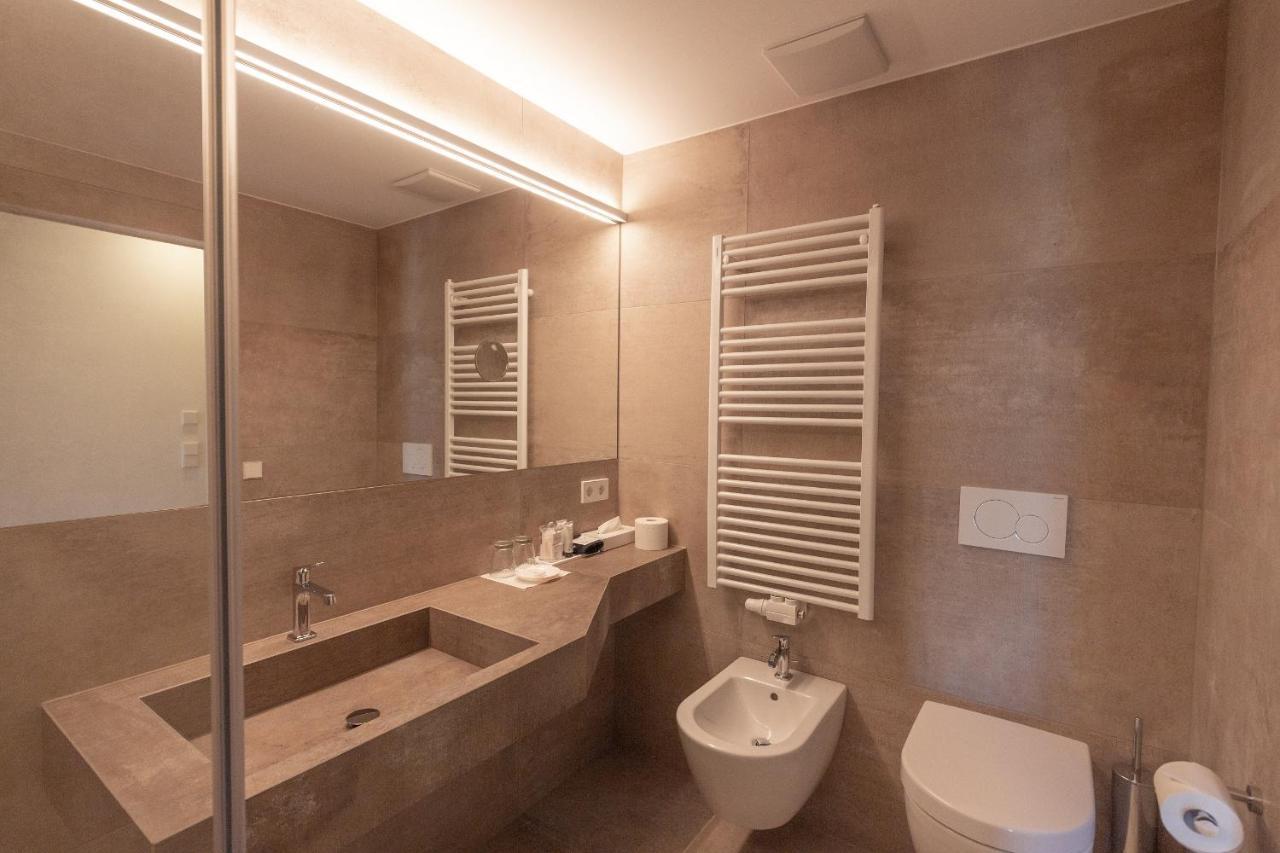 Hotel Girlanerhof Appiano Sulla Strada Del Vino Luaran gambar