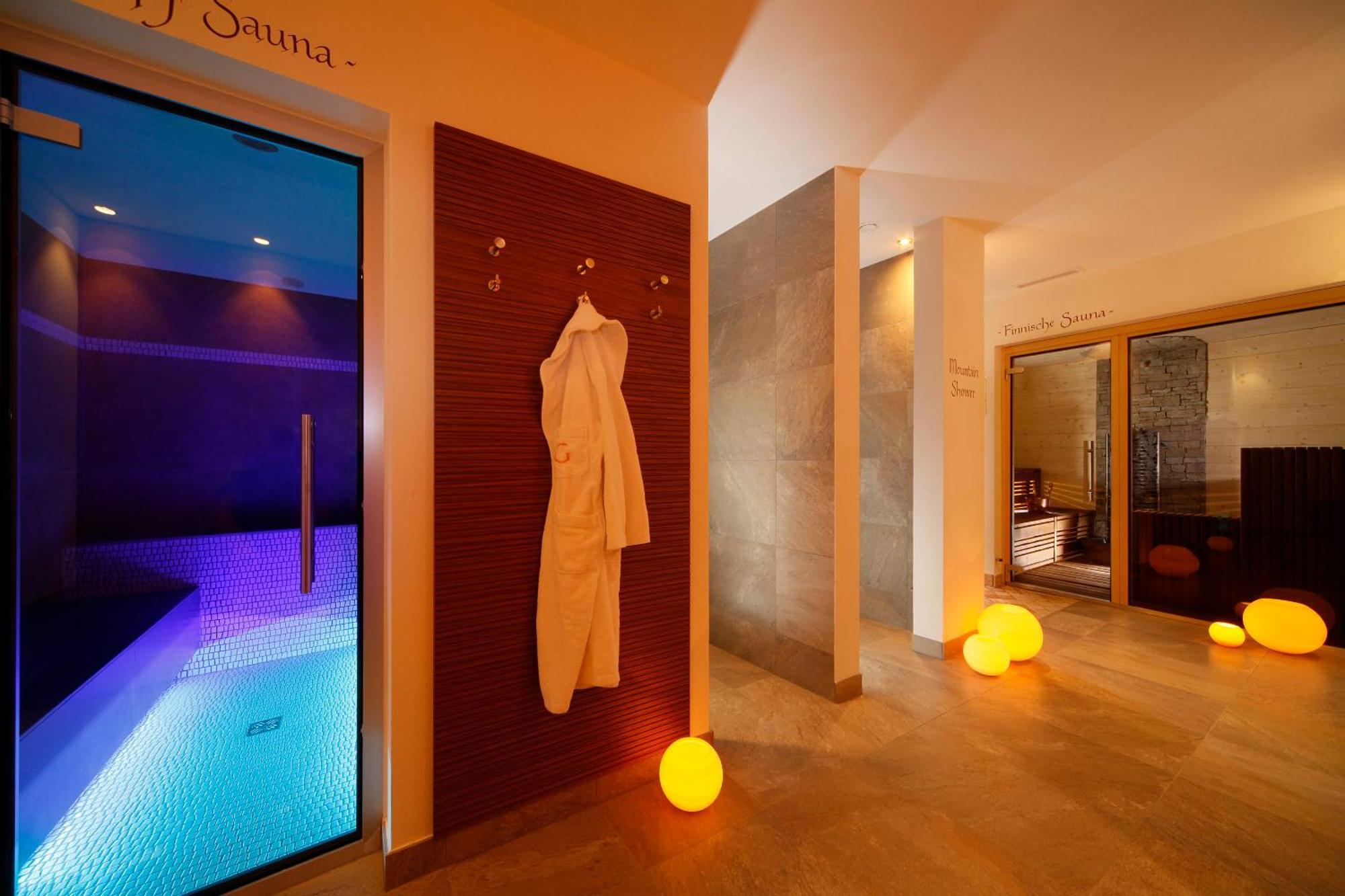 Hotel Girlanerhof Appiano Sulla Strada Del Vino Luaran gambar