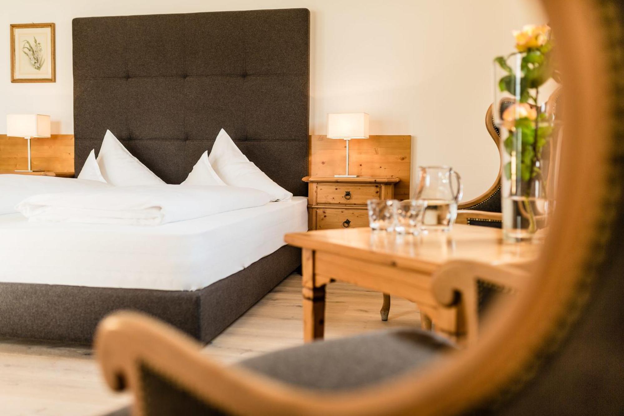 Hotel Girlanerhof Appiano Sulla Strada Del Vino Bilik gambar