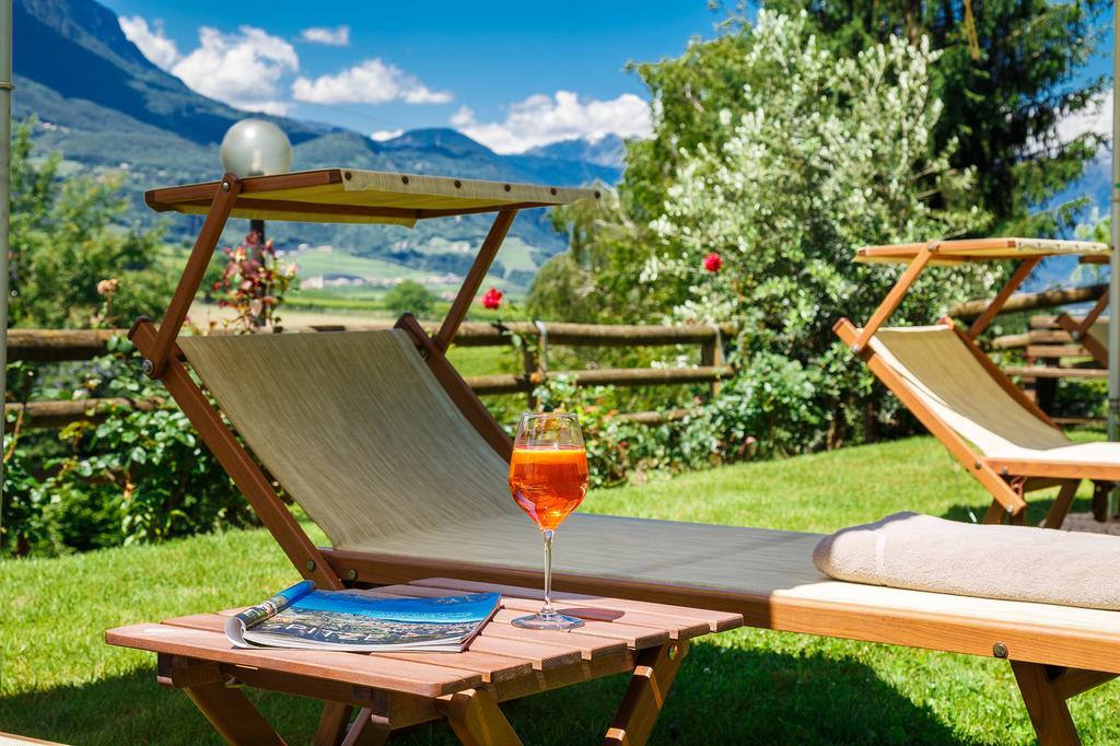 Hotel Girlanerhof Appiano Sulla Strada Del Vino Luaran gambar